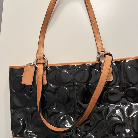 Coach Peyton Embossed Patent Black Purse Handbag With Tan K1261-F22322 - Picture 10 of 12